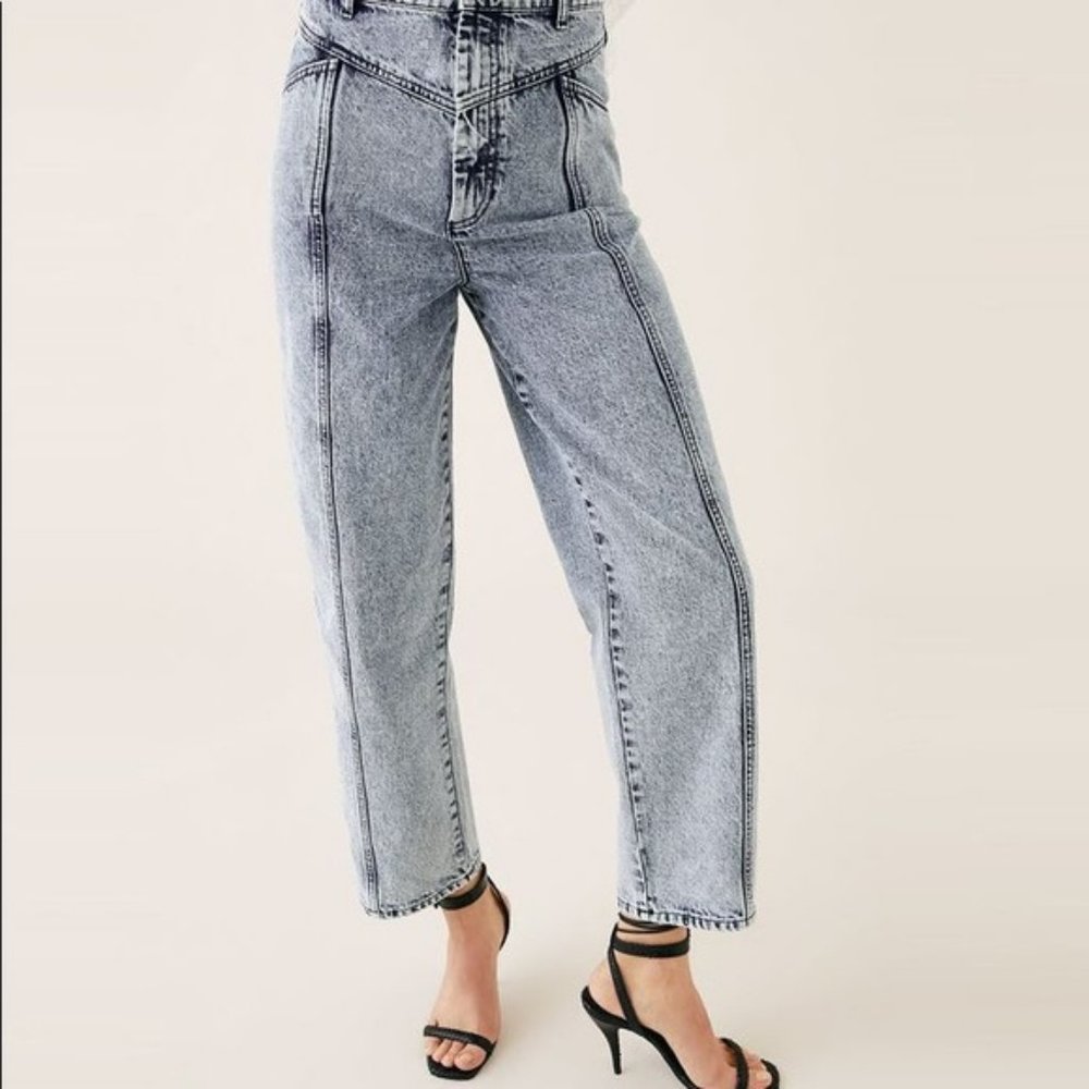 Zara High-Rise Light Wash Blue Jeans